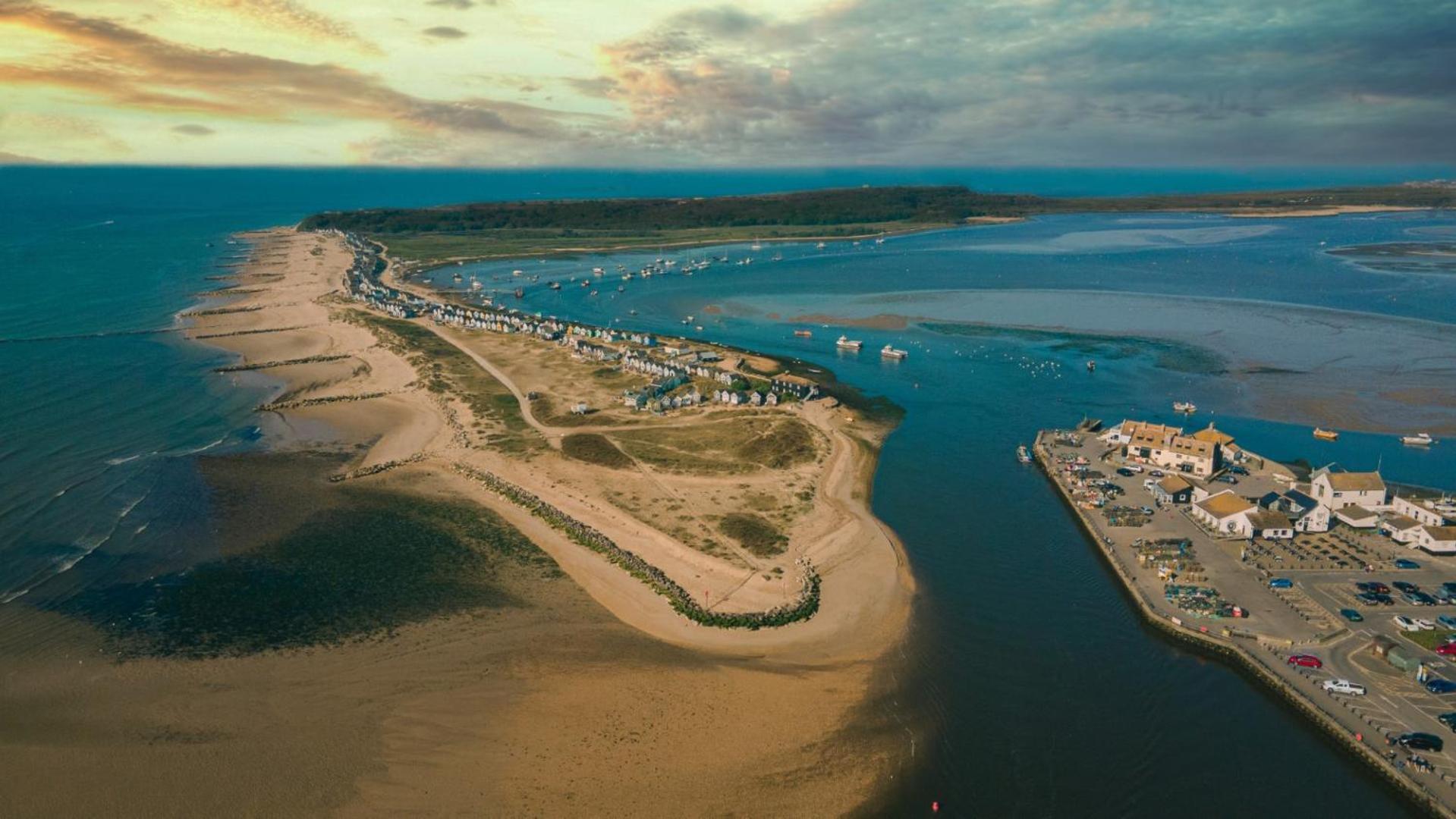 The Annex - Unparalleled Beach Front Luxury Accommodation - Private South West Facing Patio Area - Pet Friendly - Sky - Netflix - Super Fast Wi-Fi - Stones Throw To The Beach 본머스 외부 사진